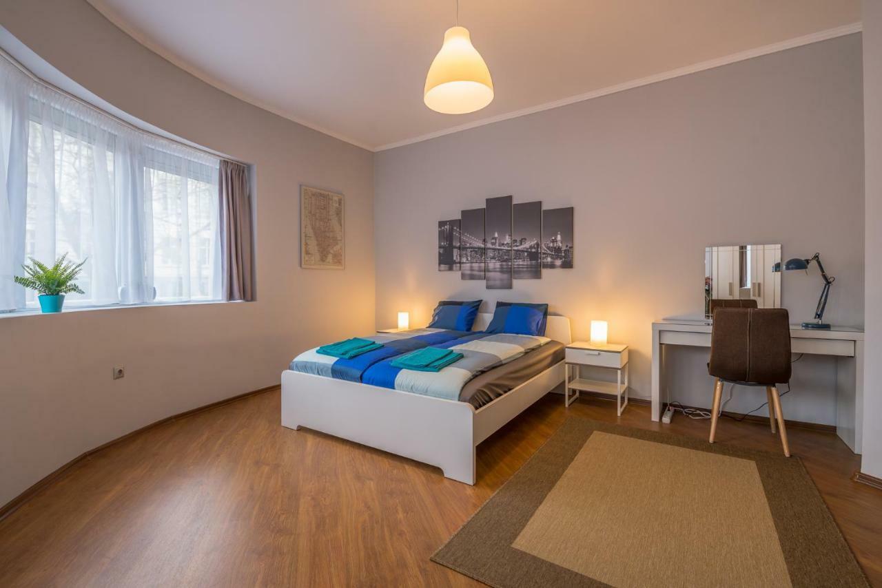 5Th Avenue Sofia Two Bedroom, Two Bathroom, Positano Street Suite By Flat Mаnager Eksteriør bilde